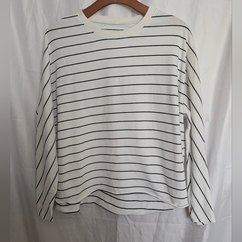 Frank & Eileen Tee Lab Oversized Continuous Sweatshirt Size Small - Picture 2 of 6